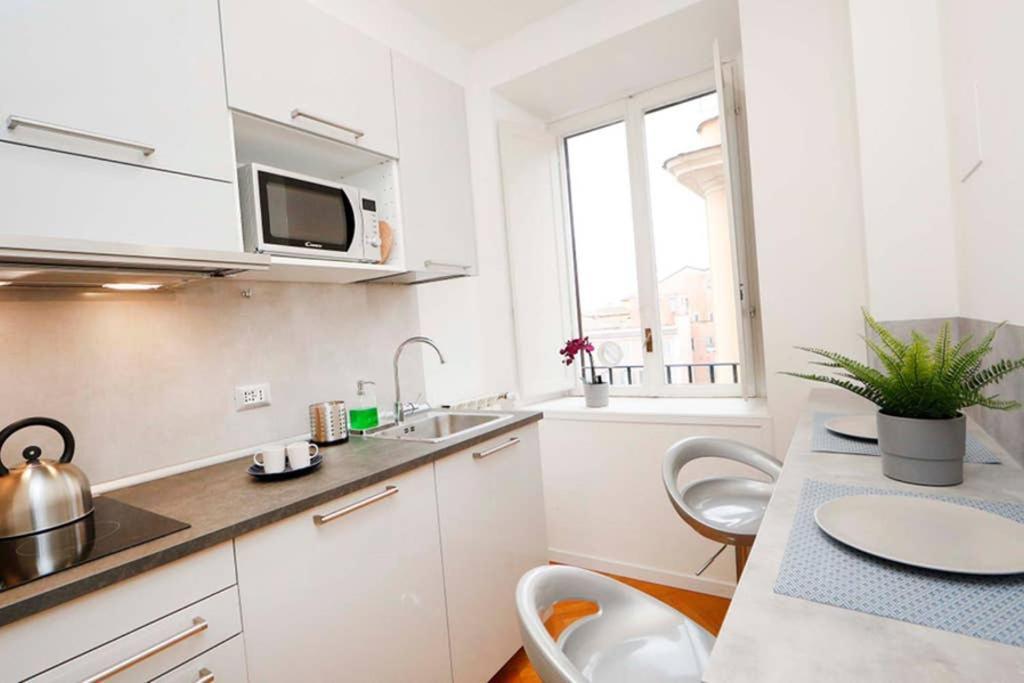 White Panoramic Jacuzzi Suite Trastevere - Top Collection Rom Eksteriør billede