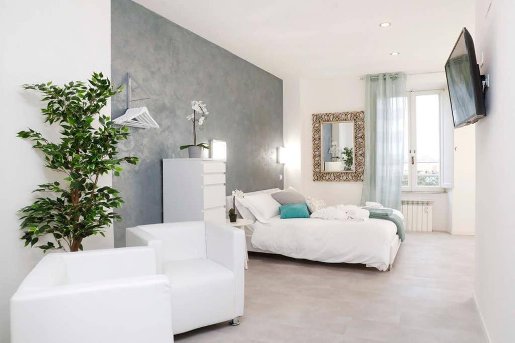 White Panoramic Jacuzzi Suite Trastevere - Top Collection Rom Eksteriør billede